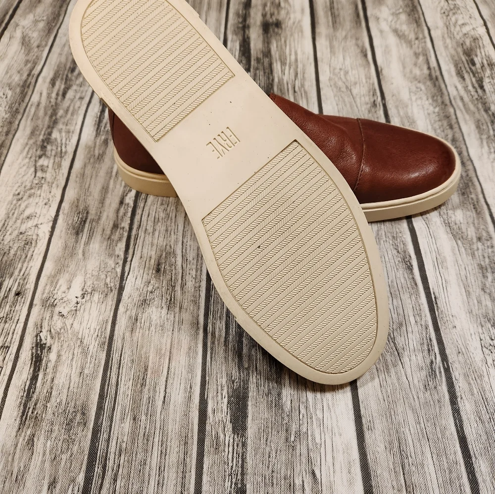 Frye Ivy‎ Slipons in Cognac